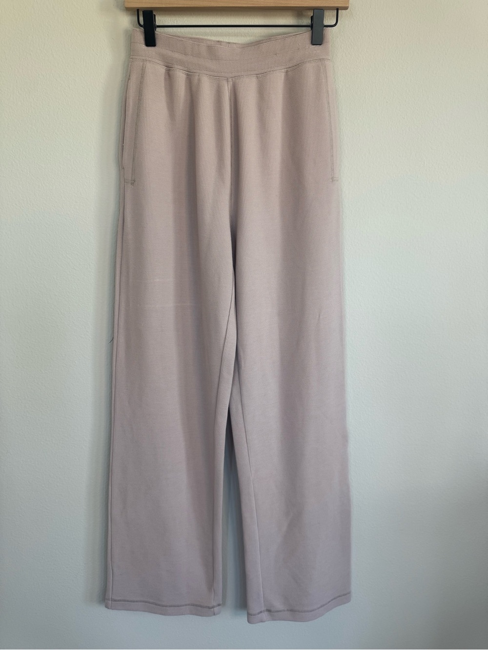 ALO Yoga High Rise Waffle Wide Leg Lounge Pants Pink Blush Travel Pants XS